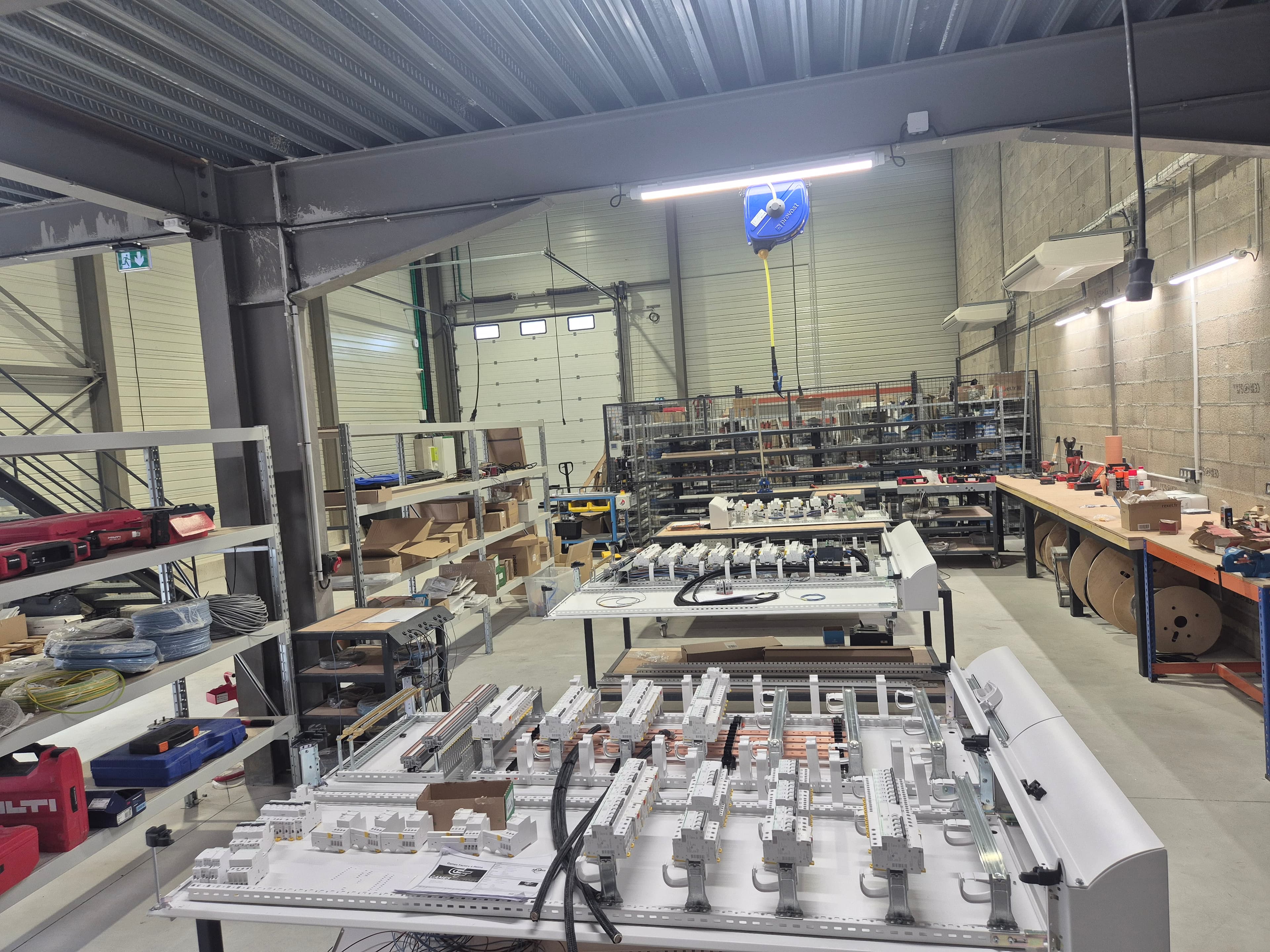 Zone de cablage - Fabrication de TGBT et armoires electriques.